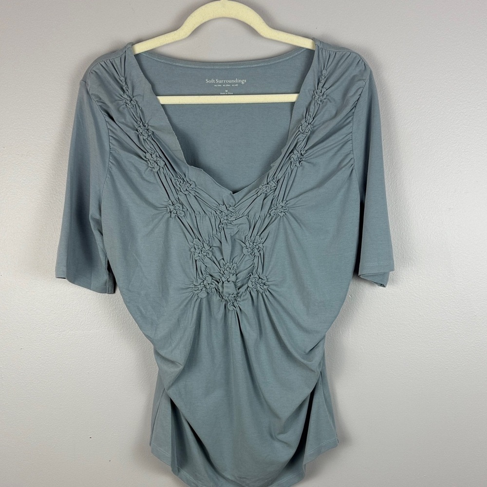 Soft Surroundings Cotton Blend Slate Blue Fitted V-neck Ruched Detail Med Top - Picture 2 of 8